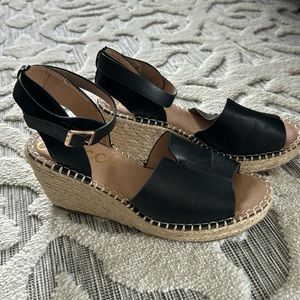 Black Wedges- Size 9